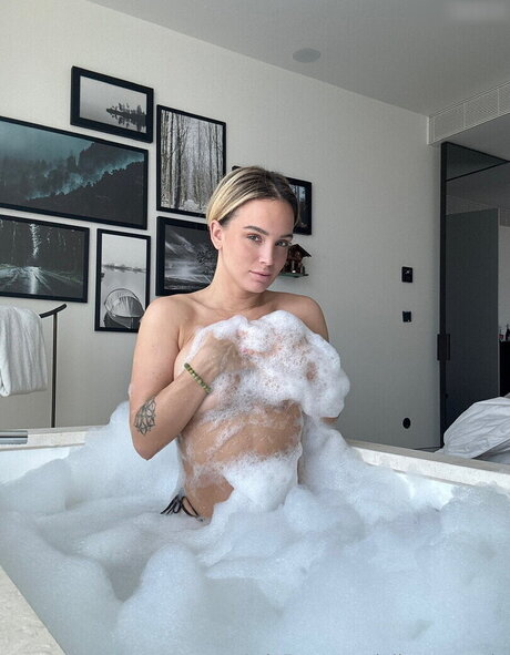 Julia R mmelt nus étoiles images