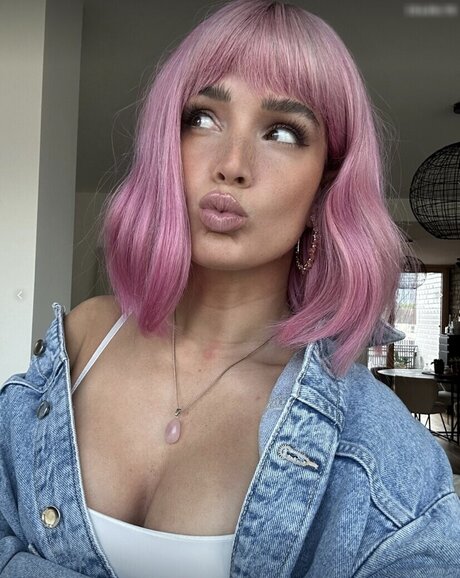 Julia R mmelt étoile parfaite galerie