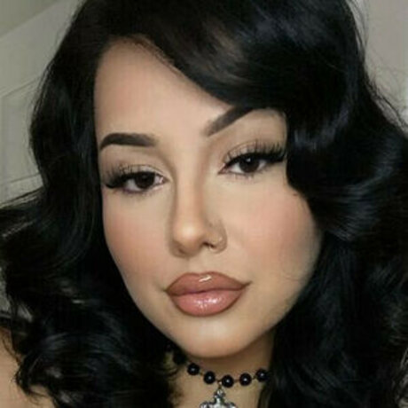 airiamoxo actrice libre photos