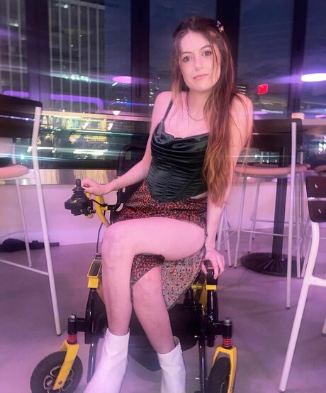 Fiona Cauley modèle sexy images