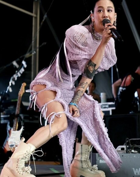 Japanese Breakfast star du porno hd photos