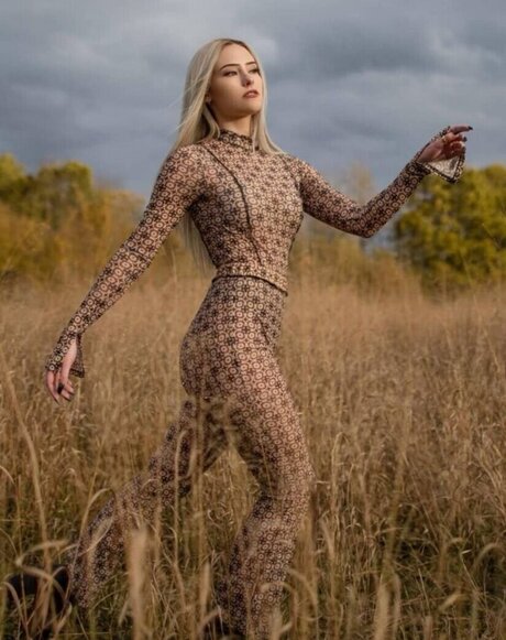 Megan Elizabeth art étoile des photos