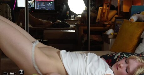 BestBlondiiecb actrice adulte img