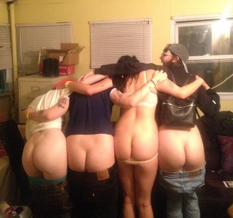 Sasami Ashworth star du porno nue photos