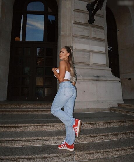 Lenaknk étoile sympa des photos