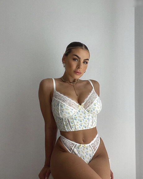 Lenaknk star du porno chaud img