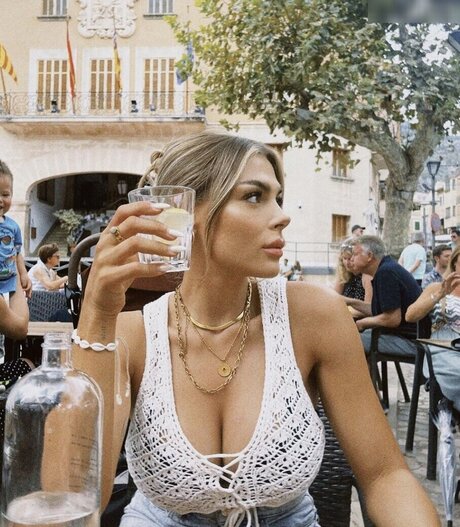 orgie lesbienne onlyfans parfait sympa photos