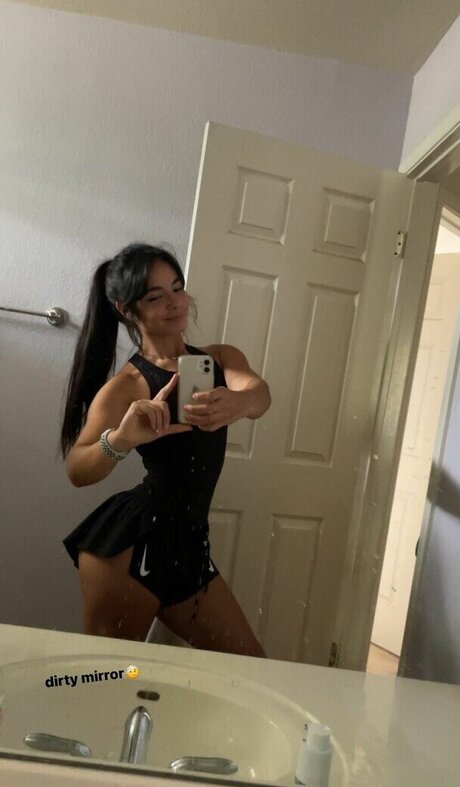 thelizzyporter actrice adulte photo