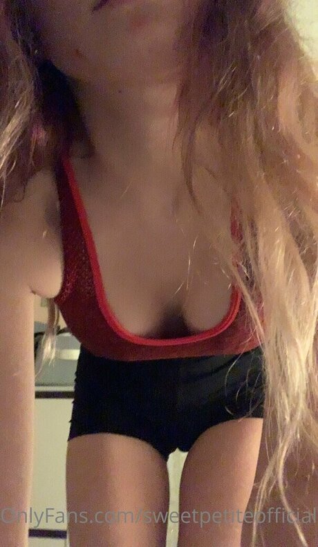 sweetpetiteofficial star du porno belle galeries