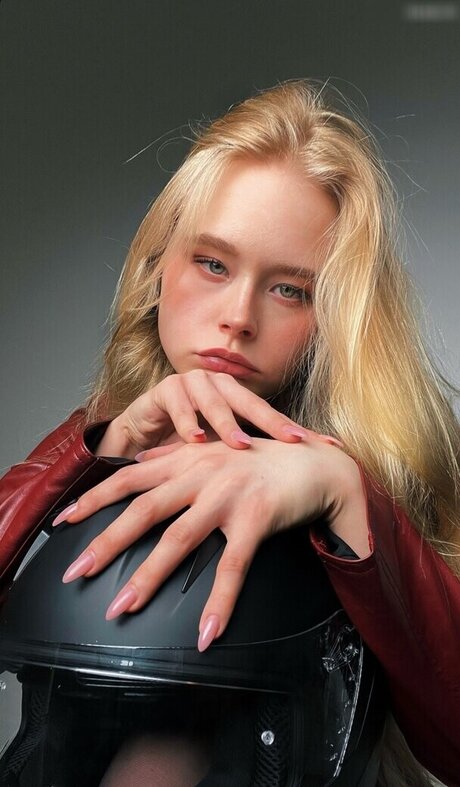 Marieejoan jolie star du porno photos