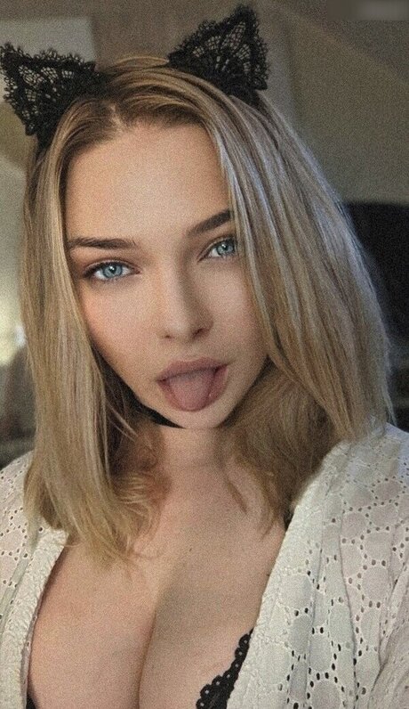 neeviliciouz star du porno nue archive