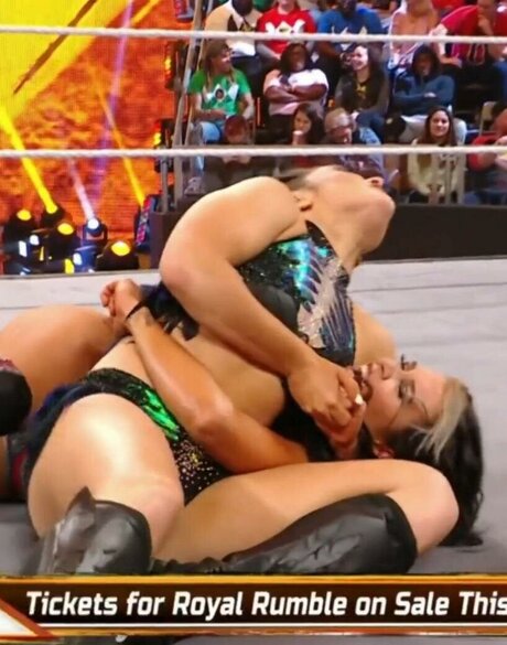 Lyra Valkyria étoile exclusive images