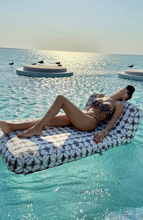 Milica Denise Umicevic étoile érotique images