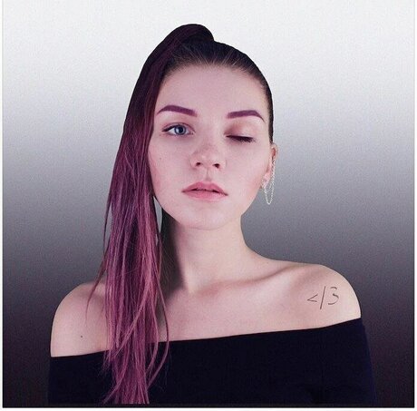 Anastasia Kreslina mannequin image