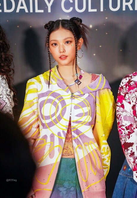 Haerin star du porno chaude img