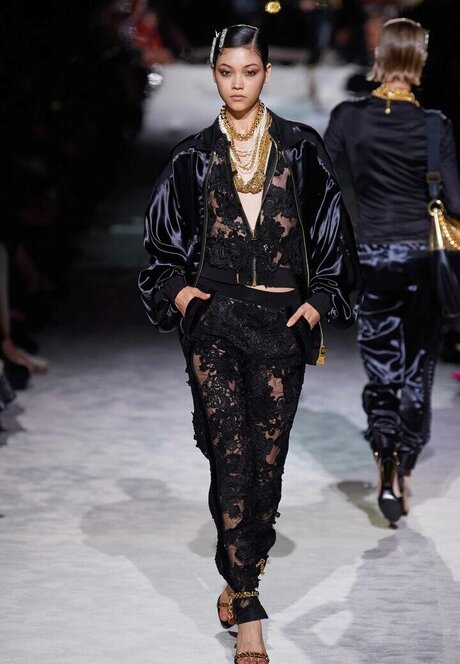 Mika Schneider star pornographique galerie