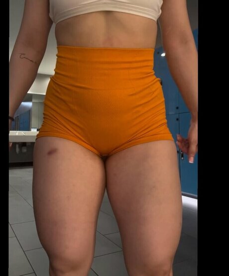 Karen Cantu modèle de sexe galerie