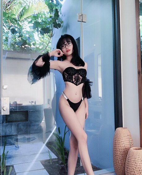 mie ngn3 actrice adulte archive