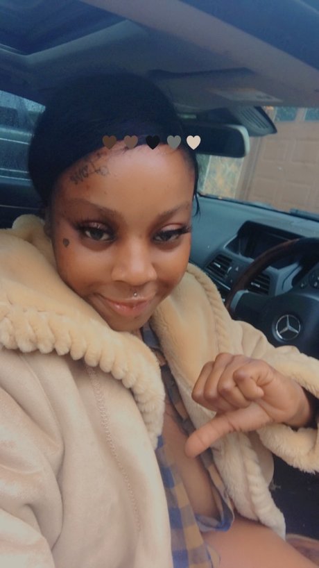 _Allima Amina art étoile galeries