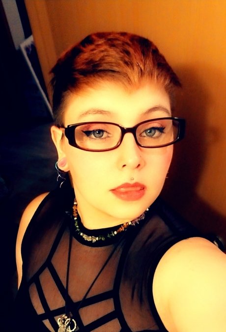 The Lady Sin Clair nus de stars du porno photo