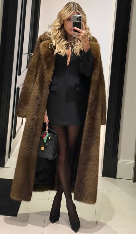 jeunes nus onlyfans pornographique img