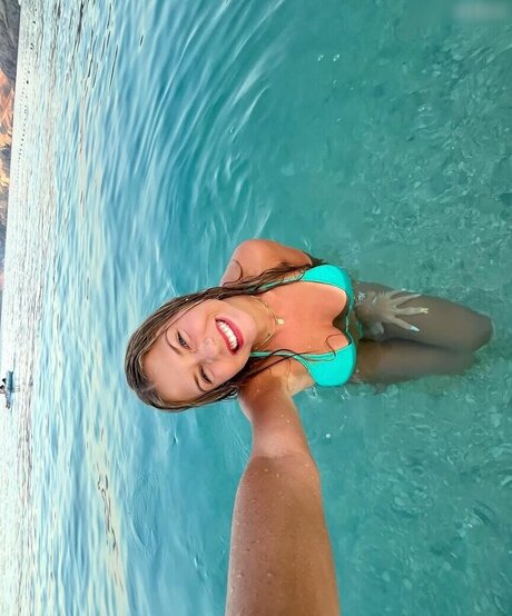 petite blonde onlyfans plutôt meilleur photo