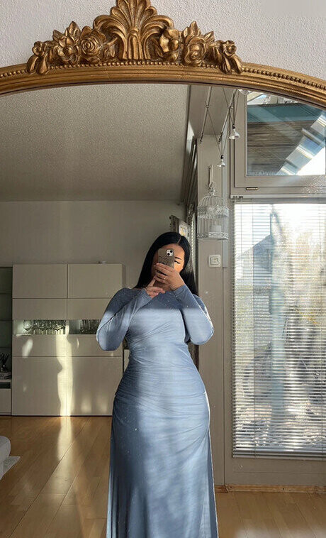 blonde étudiante onlyfans sympa érotique photos