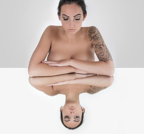 Gina Holly actrice hd archive