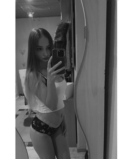 Nicki Anna mannequin galerie