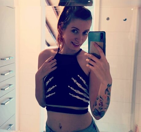 einfachsonina star du porno érotique galerie