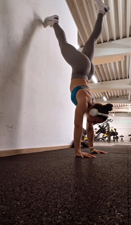 JuleTheFox modèle adulte image