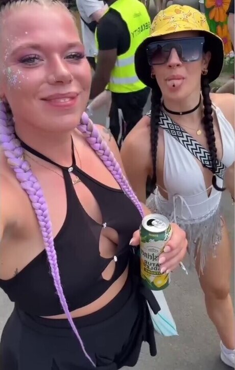 JuleTheFox étoile de l'art galerie