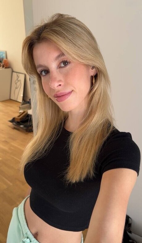 Cum Tributes star du porno sexy archive