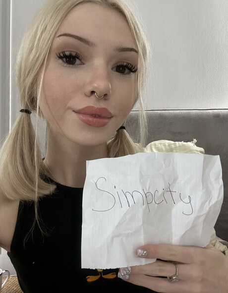 Mia bluebird actrice porno photo