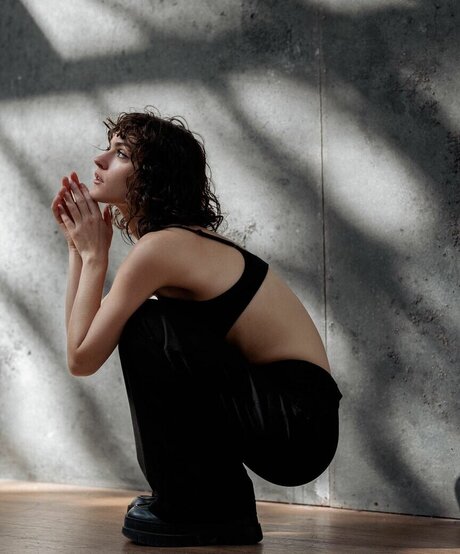 Emeline Faure star du porno chaud archive