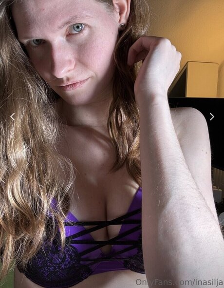 InaSilja art modèle img