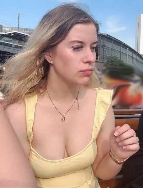 FormulaLena étoile de l'art photos