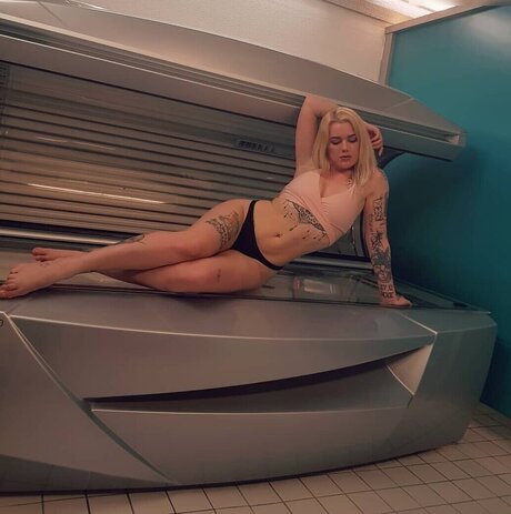 Typischblonnd star du porno images