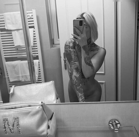 Typischblonnd actrice sexy galeries