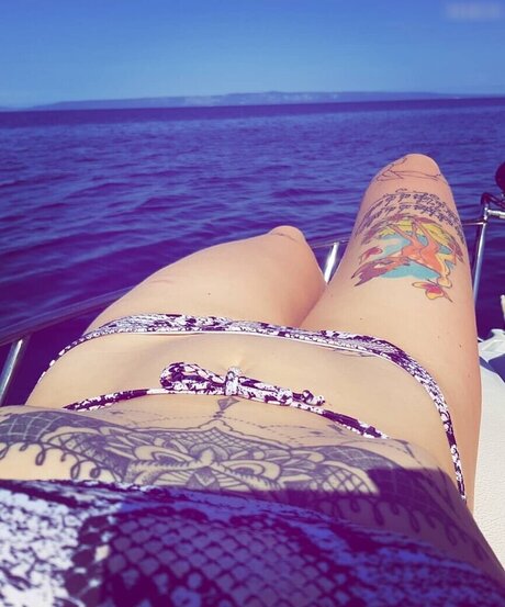 Typischblonnd beau modèle photo