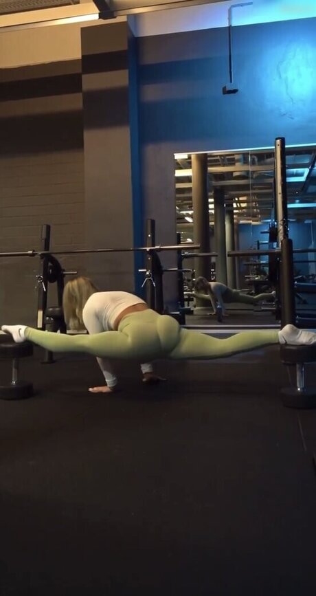 Itsmisabell actrice pornographique collection