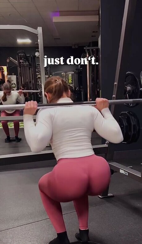 Leona Maronn étoile chaude image