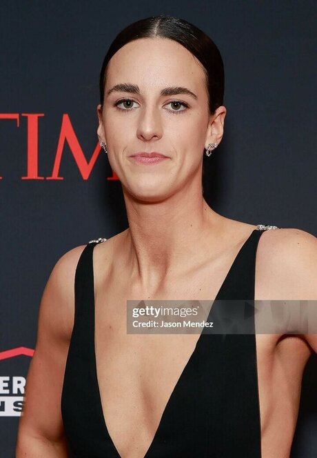 heluvstikax modèle chaud image