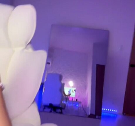 yukina0069 modèle pornographique des photos