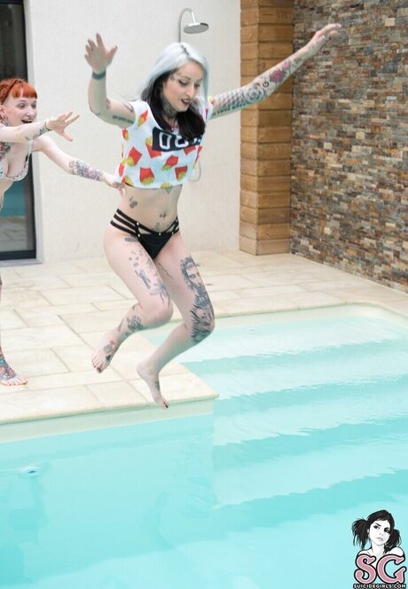 gladycesuicide modèle exclusif galerie