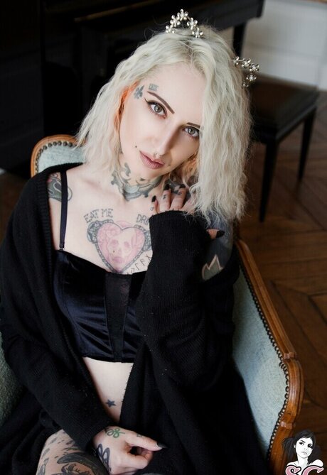 gladycesuicide sexe star des photos