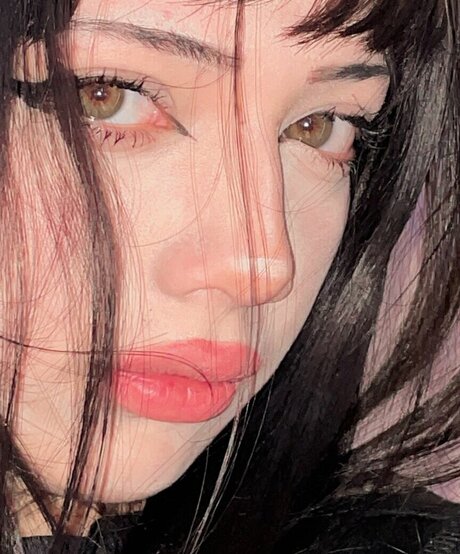 niixiii__ actrice artistique galeries