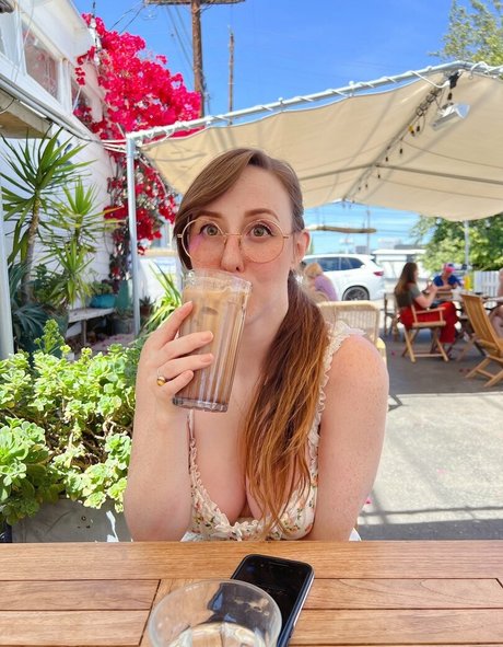 Kari Keone xxx étoile img