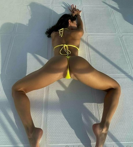 ébène maigre onlyfans meilleurs nus photos