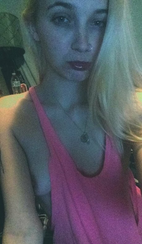 kushgirlxxfree art modèle images